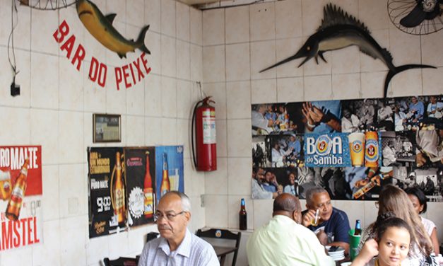 O bar tá pra peixe